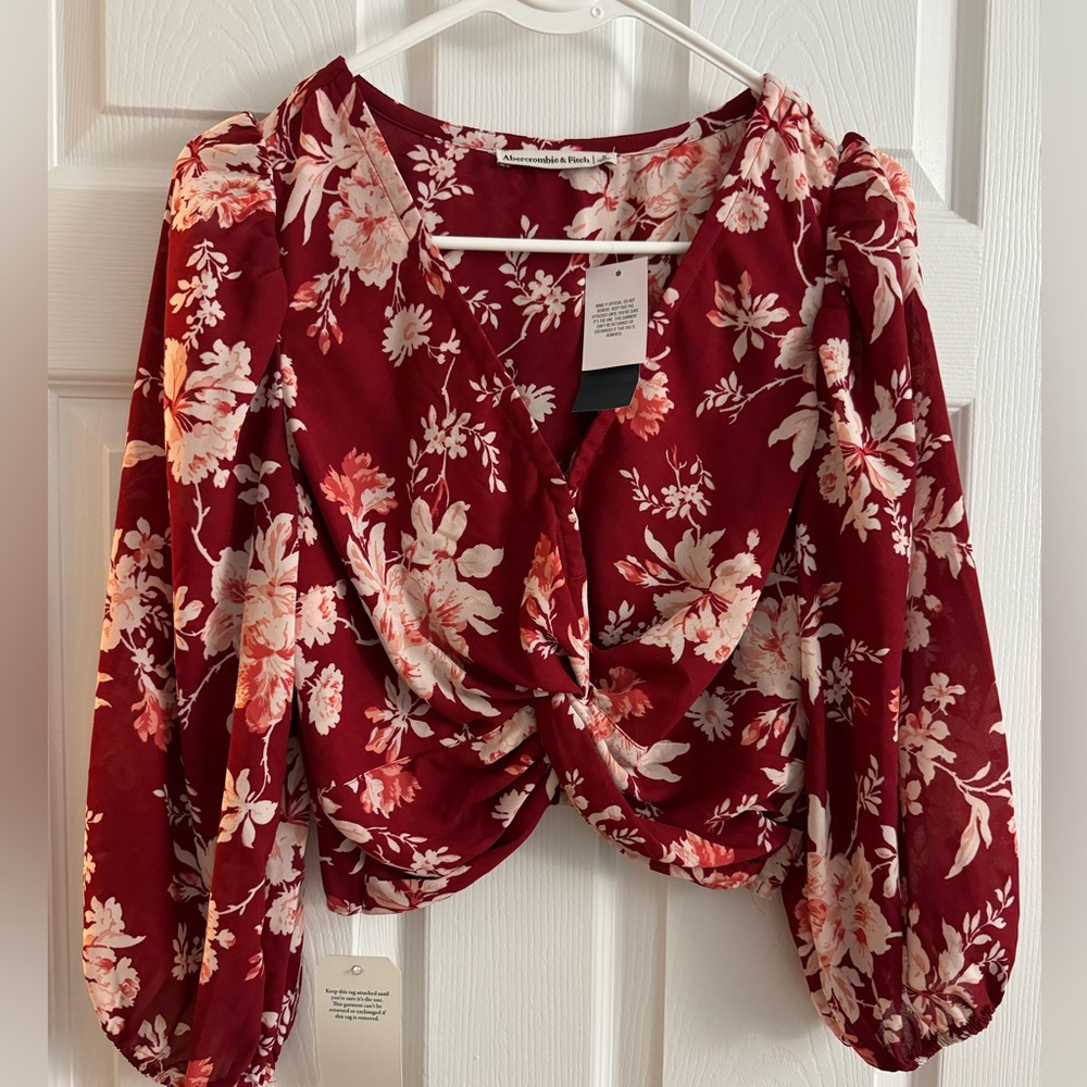 New W Tags Abercrombie Cropped Floral Red Blouse Size Small